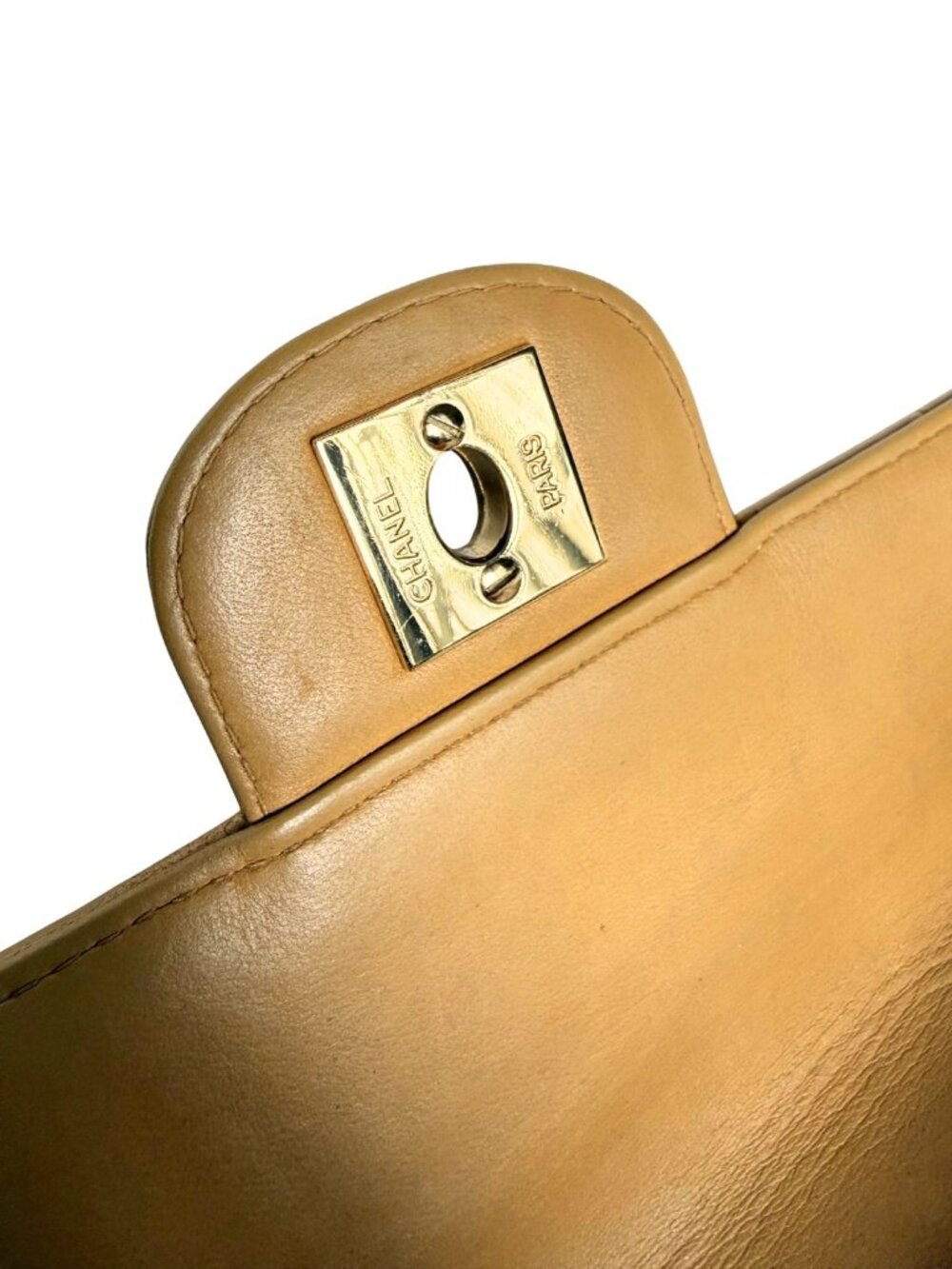 Authentic Vintage Chanel Beige Choco Bar Lambskin Chain Shoulder Bag - Picture 10 of 12